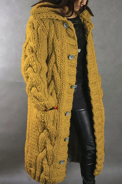 Annelise - Großzügige Strickjacke mit auffälligem Design und Knopfverschluss